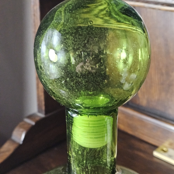 Blenko Green Glass Decantor With Its Stopper. - Picture 9 of 9